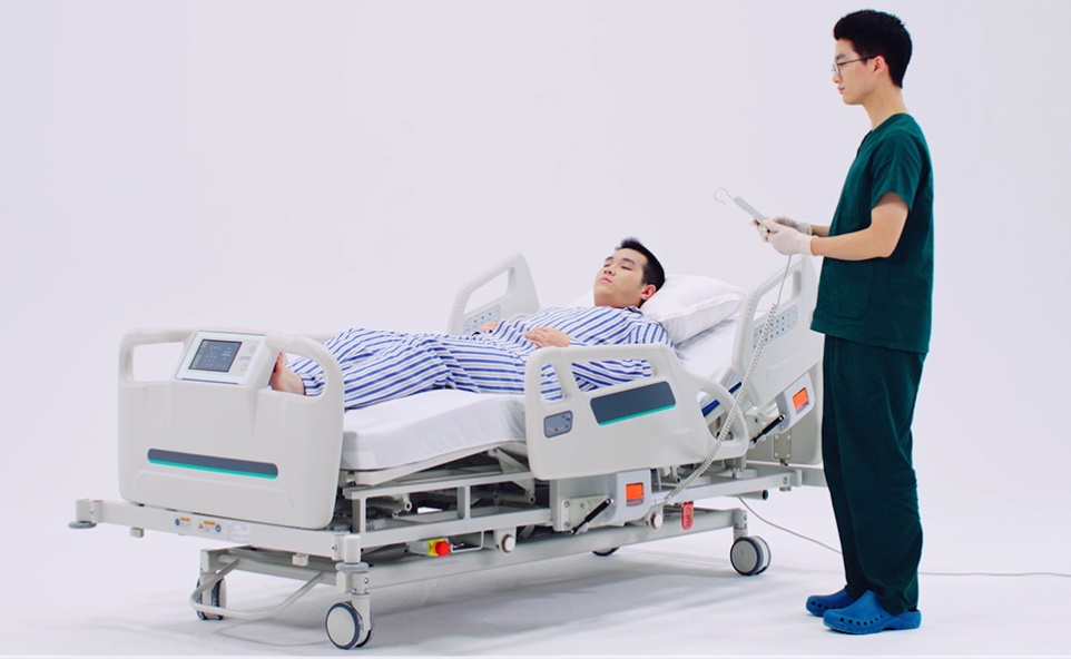 A New Choice of Care for Patients with Paralysis: All-round Care, Starting With a Nursing Bed!